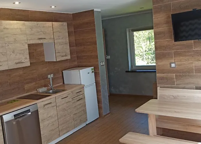 Lesna 5e Alloggio in famiglia *