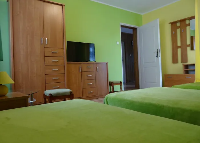 Lesna 5e Alloggio in famiglia *